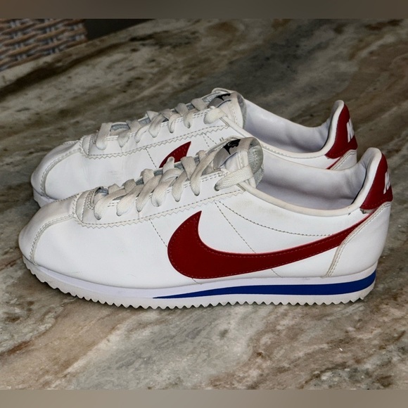 Women’s NIKE Cortez Classic leather red white & blue sneakers- Size 6 - Picture 2 of 11